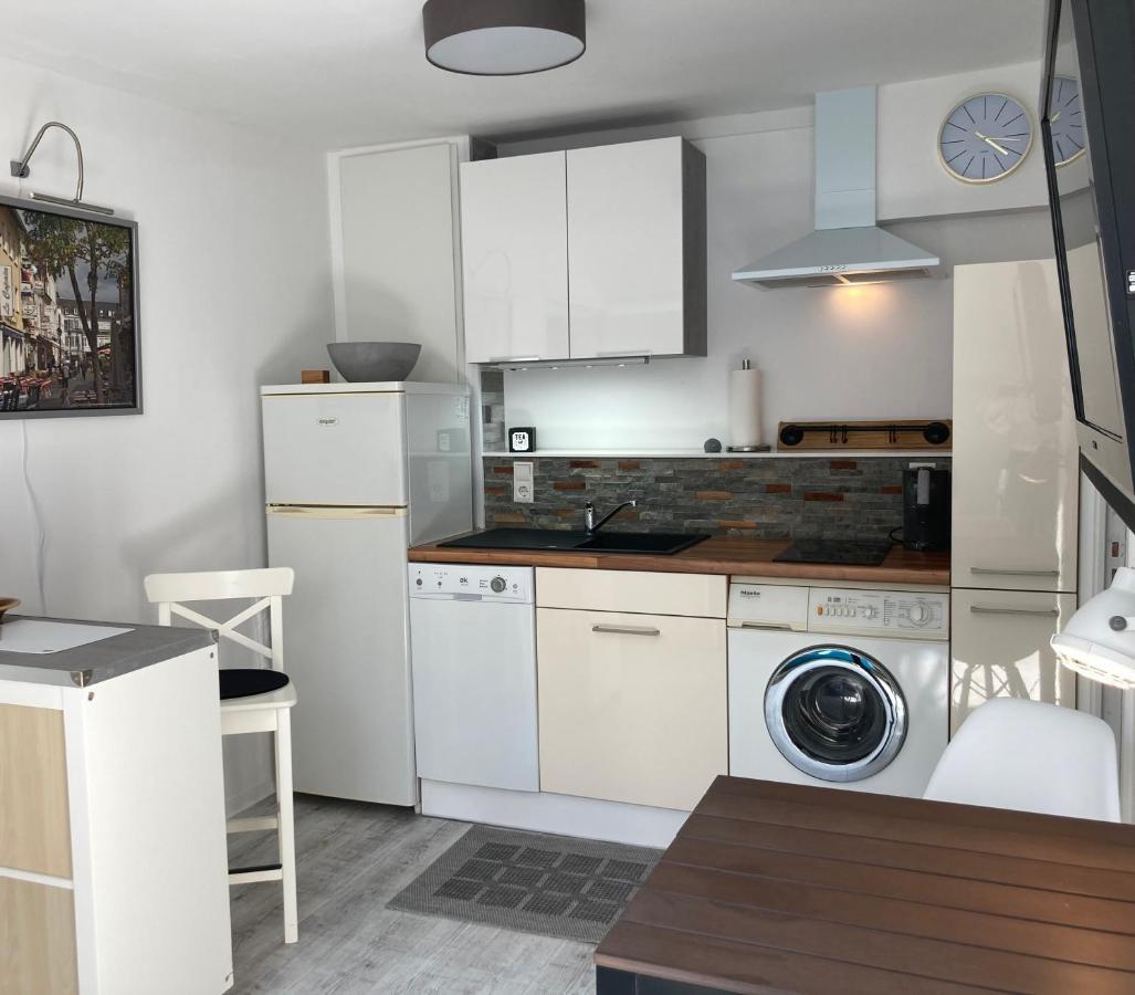 Living At Saarpartments - Adultsonly - Business & Holiday Homes With Kitchen For Long- And Short Term Stay, 3 Min To St Johanner Markt And Points Of Interest Saarbrücken Exterior foto